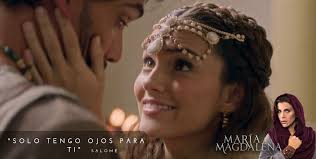 Salomé está jugando con fuego al seducir al romano Emilio! ¿En qué acabará  esta relación? Aquí el avance 👉http://bit.ly/AvanceMMCap8 #MaríaMagdalena!  📿🙏🧕
