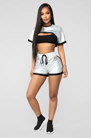 People Are Confused By Fashion Nova S Cropped Jacket Insider