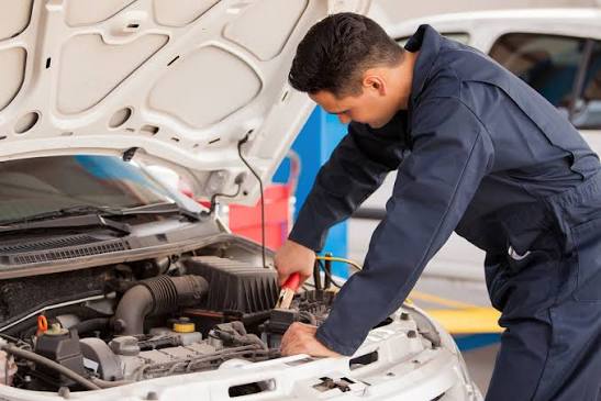 Jump Start Service for Dead Battery help - Ace In The Hole Towing in Roseville