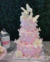 Close Up Of This Beautiful Butterfly Themed Cake Cake Babyshower Shower Babyshower Butterfly Baby Shower Cake Butterfly Theme Cake Butterfly Baby Shower