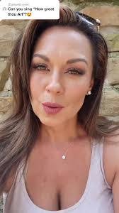 Vanessa Starr's Instagram, Twitter & Facebook