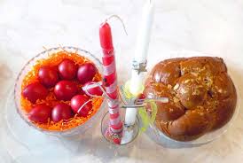 See more ideas about orthodox easter, greek orthodox, orthodox. The Symbolism Of Cracking Red Eggs On Easter Greekreporter Com