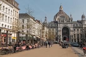 Die schleifer in antwerpens diamantenviertel sind in sorge. Showroom Antwerpen Baunat