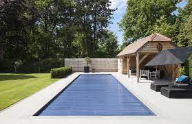 polycarbonaat anti alg solar afdekking eiken bijgebouw eiken poolhouse graniet zwembad ontwerpen zwembaden zwembad