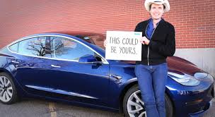 The tesla model y differs from the model 3 in what seems to be a few minor details, but it is clear that all of them matter a lot. Musk Talks Tesla Model 3 Giveaway And Martian Food Firm On Reddit Ama