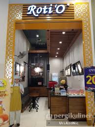 Unduh stok foto toko roti di stok agen fotografi terbaik dengan jutaan stok foto, gambar dan lukisan premium berkualitas tinggi bebas royalti dengan harga yang wajar. Roti O Pondok Bambu Lengkap Menu Terbaru Jam Buka No Telepon Alamat Dengan Peta