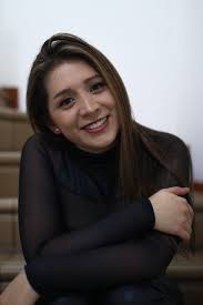 Mariana Evans's Instagram, Twitter & Facebook