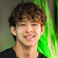 Matthew Morales's Instagram, Twitter & Facebook