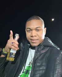 𝐋á𝐳𝐚𝐫𝐨 𝐑𝐢𝐯𝐚𝐬 𝐂𝐡𝐚𝐥𝐚 (@lacho_rivas_chala) • Instagram photos  and videos