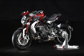 F1 Champion Lewis Hamilton Mv Agusta Uncover Limited Edition Dragster Rr Lh44 Mv Agusta Dragster Mv Agusta Motorcycle