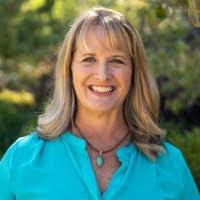 Dana Saxton's Instagram, Twitter & Facebook