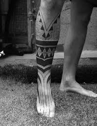 Tatuajes En La Pierna Para Hombres Con Los Mejores Disenos Maoritattoos Maori Tattoo Leg Tattoos Polynesian Leg Tattoo Los tatuajes en el brazo son muy populares entre los amantes de este arte, ya que es una de las zonas del cuerpo mas visibles y que estan en contacto con otras personas, pudiendo asi lucir sus tatuajes a otros. pinterest