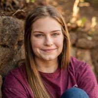 Anna Dill's Instagram, Twitter & Facebook