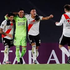 Fotos al 100 22 fotos inéditas de la remodelación del estadio monumental de river el millonario avanza con la obra en el antonio vespucio liberti e infobae tuvo acceso al corazón de los. El Uno X Uno De Los 10 Jugadores Disponibles En River