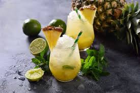 L'aperitivo di fiori e frutta è un fresco cocktail analcolico da sorseggiare sgranocchiando croccanti fiori eduli in pastella! Cocktail Analcolici Le Ricette Migliori Dall Aperitivo Al Long Drink