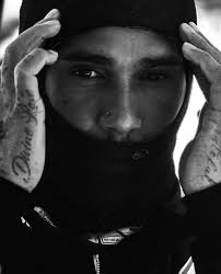 Victor Constantine (vkingori86)