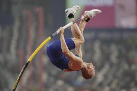 Retirer de mon panier de mots. Perche Elite Tour Rouen Renaud Lavillenie Se Rate Sam Kendricks S Impose Avec 6 01 M L Equipe