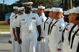 File Us Navy 090508 N 0311m 002 Cmdr Marvin Jones Officer In Charge Of Naval Branch Health Clinic Key West Fla Conducts A Unifor Us Navy Navy Military Mom