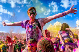 Holi is a spring festival in india, also known as the festival of colors or the festival of sharing love. Magazin Es Wird Bunt Das Holi Festival Of Colours Kommt Nach Zurich Usgang Ch