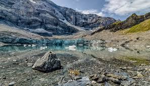 1,948 metres or 6,391 feet) is a high mountain pass in the swiss alps connecting altdorf in the canton of uri with linthal in the canton of glarus. Wanderung Zum Gletschersee Am Klausenpass Oberhalb Des Urnerbodens
