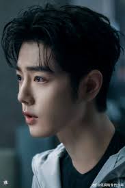 AG's face is not and never been retocated,,, her face''' perfectly  shape🤗👏♥️♥️♥️