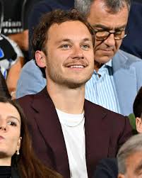 Finn and Joe Cole (Fan Page)