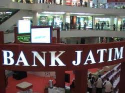 Dengan begitu, kamu jadi lebih mudah mengenali kebiasaanmu dalam berbelanja. Bank Jatim Jajaki Penerbitan Kartu Kredit Nasabah Priority Tribunnews Com Mobile