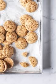 Typically Italian From Piedmont Taste Amaretti Once And You Ll Never Do Without Them Any More Easy To Bake They Are In 2020 Easy Baking Amaretti Biscuits Biscuits