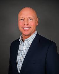 Frank Groves's Instagram, Twitter & Facebook