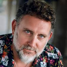 Amazon.com: The Lightning People Play: 9781685136567: Cummings, Tim: Books