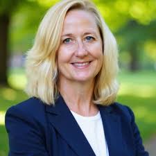 Lisa Britton, CSI, CCPR, LEED AP BD-C, GGP