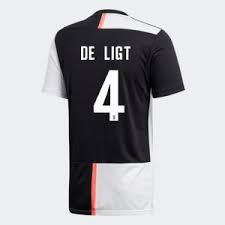 Hacerse oír y valer, porque tiene que liderar la solo corre detrás de su hombre y deja unos espacios enormes. Juventus Shirt De Ligt Soccerfanshop Nl