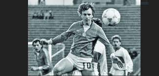 He was a participant at the 1986 fifa world cup in mexico, where hungary failed to progress from the group stage. Meccsek Amik Megvaltoztattak Az Eletemet Bognar Gyorgy Fourfourtwo Hu