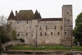 Chateau De Nemours Seine Et Marne Datas
