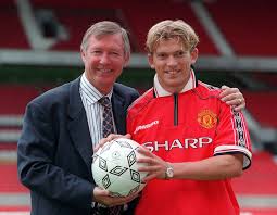 Jesper blomqvist is animated as he dusts the work surface with flour and begins a masterclass in kneading dough. Tidligere United Stjerne Gikk Pa Okonomisk Smell Na Blir Han Pizzabaker Pa Heltid