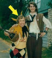 Memba Them Part 3 Mike Edmonds Was 38 Years Old When He Played The Frolicking Jester In Men Without Hat S Safety Dance Dance Music Videos Dance Music