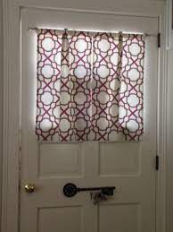 See more ideas about custom window coverings, window coverings, window dressings. Mural Of Front Door Window Coverings Adorning And Adding The Extra Privacy Of Your Front Doors With Windows Curtain For Door Window Front Door Window Covering