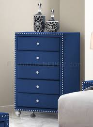4.5 out of 5 stars 289. Alana Bedroom Set 5pc In Blue Velvet Fabric