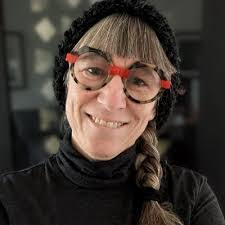 Michelle Wehner's Instagram, Twitter & Facebook