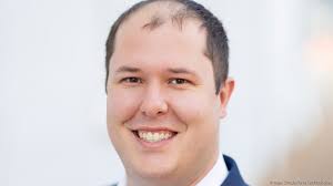 As Centene Corp. lays off 2,000 employees, Molina Health Care, which took  some of its business, to hire 550 in California