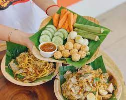 Món Ăn Vặt Mới Toanh Sẽ Soán Ngôi Bánh Tráng Trộn? | Grab VN