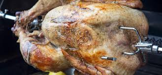 Diese hybridzuchten legen weniger eier, sind aber für die mast sehr geeignet. Truthahnspiessbraten Mit Eingespritzter Butter