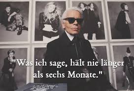 21 Bissige Spruche Von Karl Lagerfeld Fur Die Er Unvergessen Bleibt Karl Lagerfeld Mode Zitate Lagerfeld