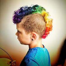 A single pony on the back of the head. 7 Funky Hairstyles For Little Boys With Curls 2021