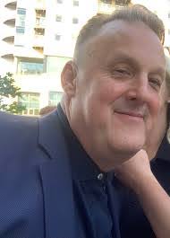 Ross Bateman's Instagram, Twitter & Facebook