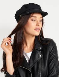 Pin By Andrea Anguiano On Fits Outfits With Hats Hat Fashion Train Hat