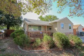 Open House Saturday 1 3pm 129 Revere St Vallejo Three Bedroom Located In East Vallejo Remodeled Upgraded Kitchen Newer Carpe Open House House House Styles