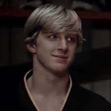 If Johnny Lawrence met Julie Pierce, what would that interaction be like? :  r/cobrakai