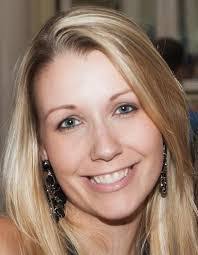 Kristin Taylor's Instagram, Twitter & Facebook