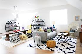 Plant life is beneficial to décor on so many levels, but for the purposes of this article, it can be a cheap decorating idea that works wonders. How To Get Creative With Your Home Decor